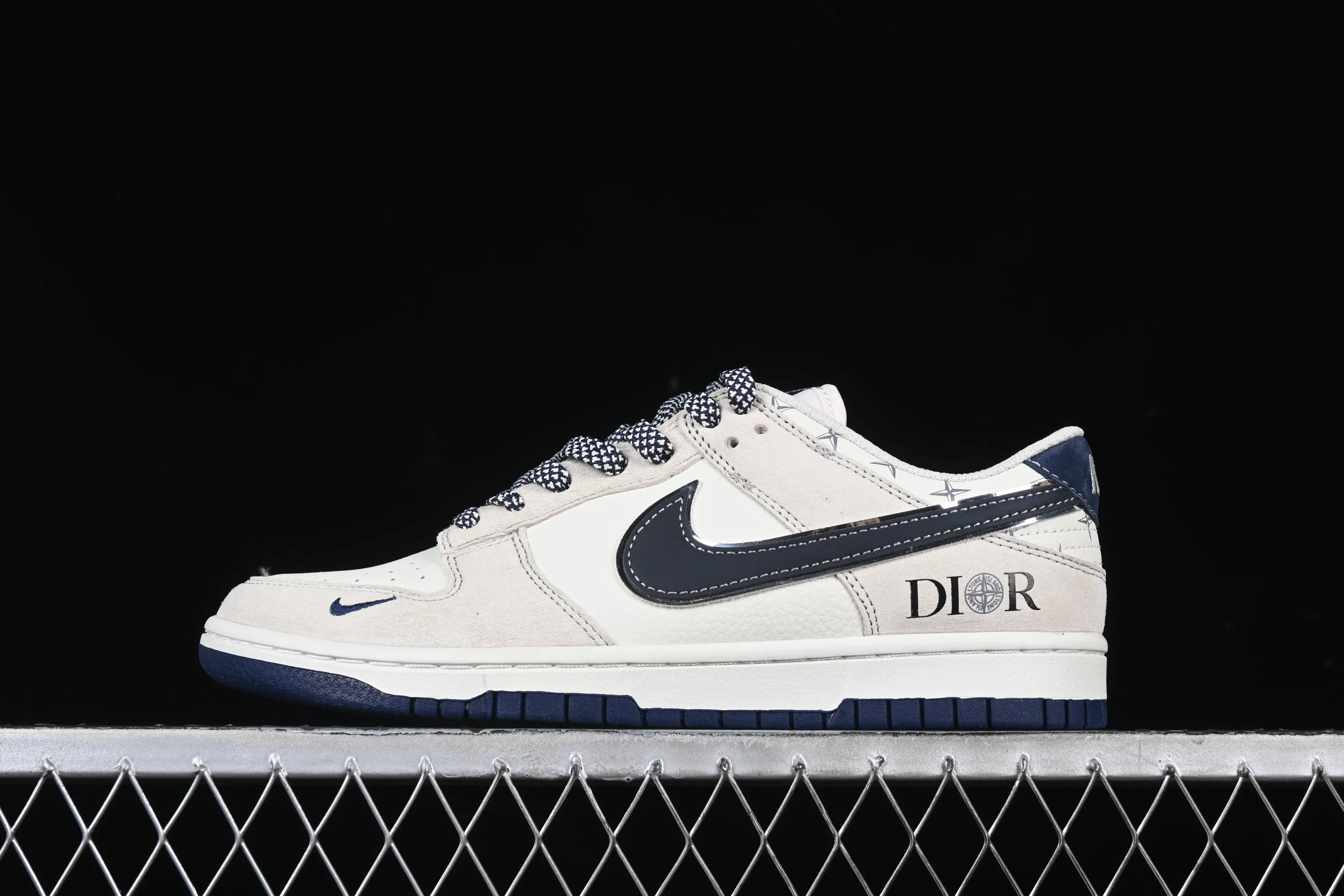 All Categories Nk SB Dunk Series Nk SB Dunk Low High-end Customized Low-top Sneakers Nk SB Dunk Low Dior